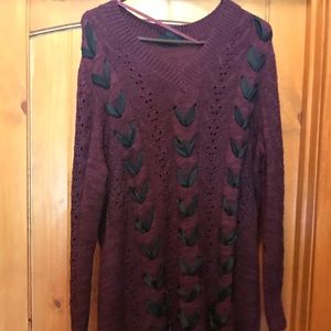 Stunning maroon chorded sweater with ribbon